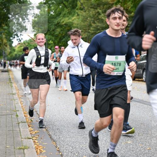 21.09.2025 - PSD Bank Halbmarathon Dr. Thomas Lammeyer http://msf.ph/oto/8935772 21.09.2025 10:59:36 Laufen 1678, 1680 meine-sportfotos.de