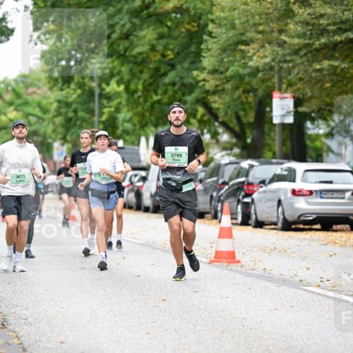 21.09.2025 - PSD Bank Halbmarathon Dr. Thomas Lammeyer http://msf.ph/oto/8936022 21.09.2025 11:00:35 Laufen 3673, 3797, 3799 meine-sportfotos.de