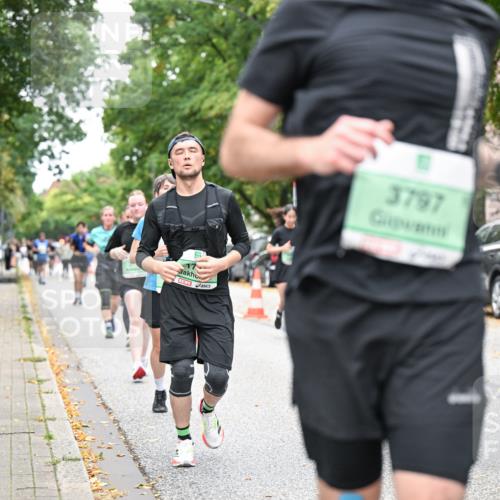 21.09.2025 - PSD Bank Halbmarathon Dr. Thomas Lammeyer http://msf.ph/oto/8936080 21.09.2025 11:00:46 Laufen 17, 3797 meine-sportfotos.de