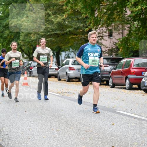 21.09.2025 - PSD Bank Halbmarathon Dr. Thomas Lammeyer http://msf.ph/oto/8936119 21.09.2025 11:00:54 Laufen 1605, 3839, 1604, 4915 meine-sportfotos.de
