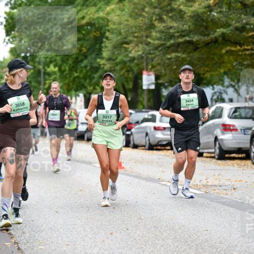 21.09.2025 - PSD Bank Halbmarathon Dr. Thomas Lammeyer http://msf.ph/oto/8936249 21.09.2025 11:01:23 Laufen 3658, 3317, 9, 3404 meine-sportfotos.de