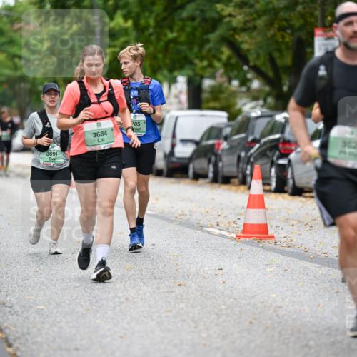 21.09.2025 - PSD Bank Halbmarathon Dr. Thomas Lammeyer http://msf.ph/oto/8936418 21.09.2025 11:02:03 Laufen 3502, 705, 3684, 3691, 3620 meine-sportfotos.de