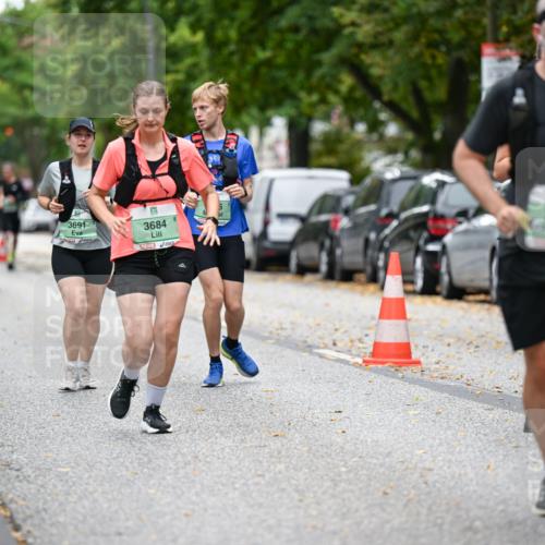 21.09.2025 - PSD Bank Halbmarathon Dr. Thomas Lammeyer http://msf.ph/oto/8936419 21.09.2025 11:02:03 Laufen 3502, 3691, 3684, 3628 meine-sportfotos.de