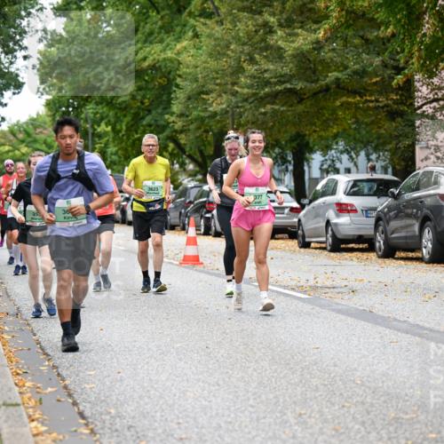 21.09.2025 - PSD Bank Halbmarathon Dr. Thomas Lammeyer http://msf.ph/oto/8936825 21.09.2025 11:03:38 Laufen 353, 36, 3623, 377, 52325 meine-sportfotos.de