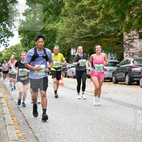 21.09.2025 - PSD Bank Halbmarathon Dr. Thomas Lammeyer http://msf.ph/oto/8936831 21.09.2025 11:03:39 Laufen 3623, 3536, 6, 3537, 3377 meine-sportfotos.de