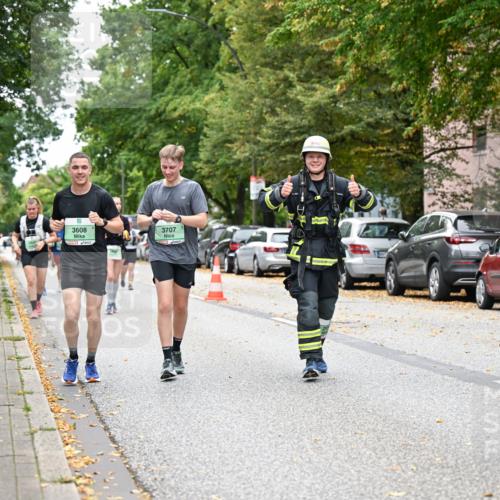 21.09.2025 - PSD Bank Halbmarathon Dr. Thomas Lammeyer http://msf.ph/oto/8936930 21.09.2025 11:03:57 Laufen 3608, 3707, 3513, 4915 meine-sportfotos.de