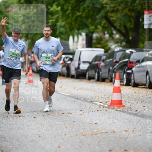 21.09.2025 - PSD Bank Halbmarathon Dr. Thomas Lammeyer http://msf.ph/oto/8937276 21.09.2025 11:05:54 Laufen 1293, 1291 meine-sportfotos.de
