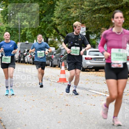 21.09.2025 - PSD Bank Halbmarathon Dr. Thomas Lammeyer http://msf.ph/oto/8937508 21.09.2025 11:06:54 Laufen 3835, 4060, 3566, 1101 meine-sportfotos.de