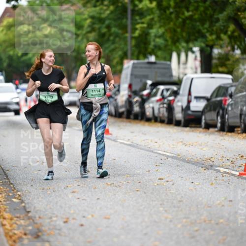 21.09.2025 - PSD Bank Halbmarathon Dr. Thomas Lammeyer http://msf.ph/oto/8937838 21.09.2025 11:08:39 Laufen 1113, 1114 meine-sportfotos.de
