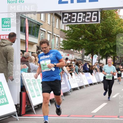 21.09.2025 - PSD Bank Halbmarathon Strokosch-Dieckow http://msf.ph/oto/8937934 21.09.2025 12:37:50 Ziel 3398, 3832 meine-sportfotos.de