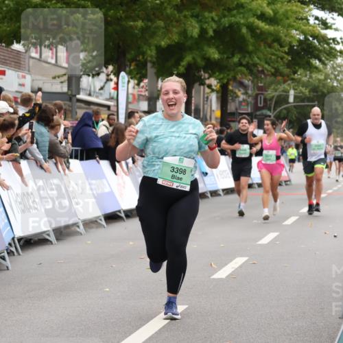 21.09.2025 - PSD Bank Halbmarathon Strokosch-Dieckow http://msf.ph/oto/8937935 21.09.2025 12:37:50 Ziel 3398, 3832 meine-sportfotos.de
