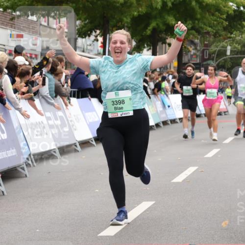 21.09.2025 - PSD Bank Halbmarathon Strokosch-Dieckow http://msf.ph/oto/8937936 21.09.2025 12:37:51 Ziel 3398, 3832 meine-sportfotos.de