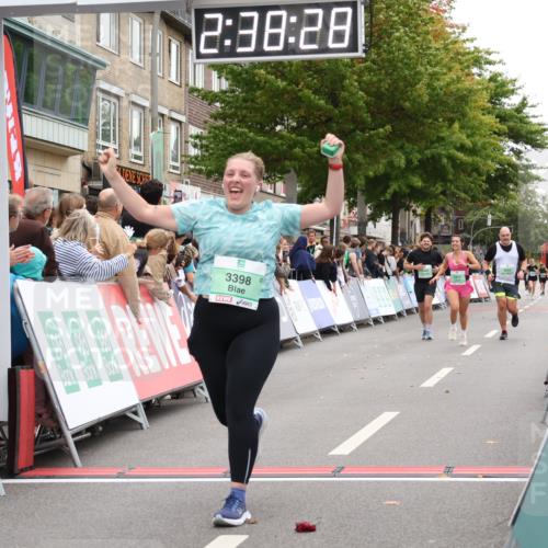 21.09.2025 - PSD Bank Halbmarathon Strokosch-Dieckow http://msf.ph/oto/8937939 21.09.2025 12:37:52 Ziel 3377, 3398, 3553, 3832 meine-sportfotos.de