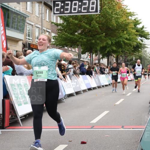 21.09.2025 - PSD Bank Halbmarathon Strokosch-Dieckow http://msf.ph/oto/8937940 21.09.2025 12:37:52 Ziel 3377, 3398, 3553, 3832 meine-sportfotos.de