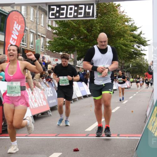 21.09.2025 - PSD Bank Halbmarathon Strokosch-Dieckow http://msf.ph/oto/8937949 21.09.2025 12:37:57 Ziel 3377, 3398, 3405, 3553, 3717 meine-sportfotos.de
