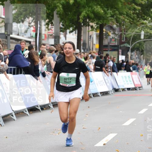 21.09.2025 - PSD Bank Halbmarathon Strokosch-Dieckow http://msf.ph/oto/8937952 21.09.2025 12:38:00 Ziel 3377, 3405, 3553, 3717 meine-sportfotos.de