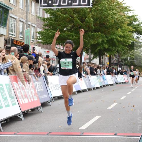 21.09.2025 - PSD Bank Halbmarathon Strokosch-Dieckow http://msf.ph/oto/8937955 21.09.2025 12:38:02 Ziel 3377, 3405, 3553, 3717 meine-sportfotos.de