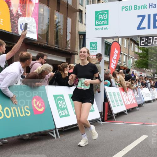 21.09.2025 - PSD Bank Halbmarathon Strokosch-Dieckow http://msf.ph/oto/8937962 21.09.2025 12:38:14 Ziel 3233, 3543, 3703, 3818, 3865 meine-sportfotos.de