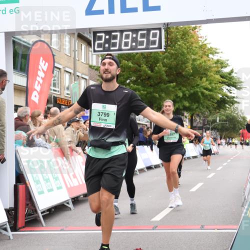 21.09.2025 - PSD Bank Halbmarathon Strokosch-Dieckow http://msf.ph/oto/8937974 21.09.2025 12:38:22 Ziel 1156, 3487, 3543, 3703, 3799, 3818, 3865, 3905 meine-sportfotos.de