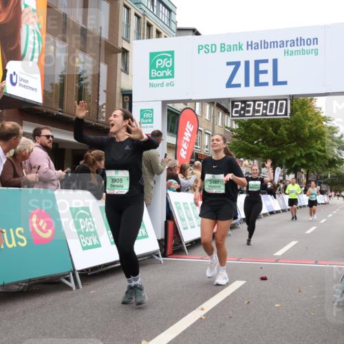 21.09.2025 - PSD Bank Halbmarathon Strokosch-Dieckow http://msf.ph/oto/8937978 21.09.2025 12:38:24 Ziel 1156, 3487, 3543, 3703, 3799, 3818, 3865, 3905 meine-sportfotos.de