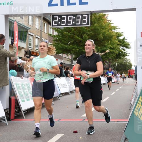 21.09.2025 - PSD Bank Halbmarathon Strokosch-Dieckow http://msf.ph/oto/8937994 21.09.2025 12:38:57 Ziel 3158, 3821, 3861 meine-sportfotos.de