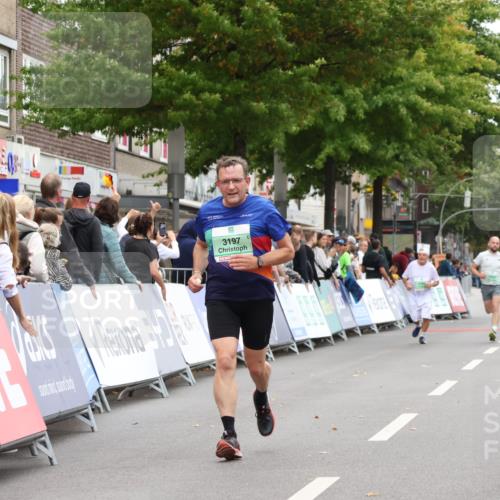 21.09.2025 - PSD Bank Halbmarathon Strokosch-Dieckow http://msf.ph/oto/8938004 21.09.2025 12:39:01 Ziel 3158, 3197, 3821, 3861 meine-sportfotos.de