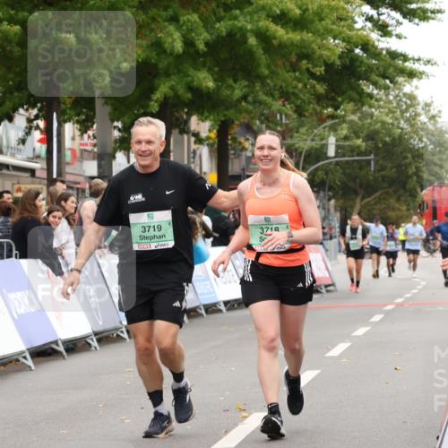21.09.2025 - PSD Bank Halbmarathon Strokosch-Dieckow http://msf.ph/oto/8938092 21.09.2025 12:40:53 Ziel 1683, 1684, 3718, 3719 meine-sportfotos.de