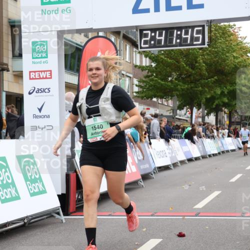 21.09.2025 - PSD Bank Halbmarathon Strokosch-Dieckow http://msf.ph/oto/8938108 21.09.2025 12:41:09 Ziel 1540, 3459 meine-sportfotos.de