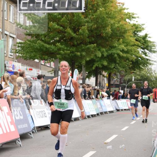 21.09.2025 - PSD Bank Halbmarathon Strokosch-Dieckow http://msf.ph/oto/8938125 21.09.2025 12:41:35 Ziel 1352 meine-sportfotos.de