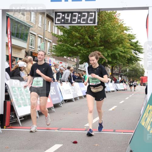 21.09.2025 - PSD Bank Halbmarathon Strokosch-Dieckow http://msf.ph/oto/8938182 21.09.2025 12:42:45 Ziel 1300, 3241, 3381, 3537, 3702 meine-sportfotos.de