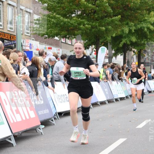21.09.2025 - PSD Bank Halbmarathon Strokosch-Dieckow http://msf.ph/oto/8938196 21.09.2025 12:43:17 Ziel 2279, 3491 meine-sportfotos.de