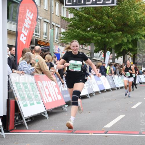 21.09.2025 - PSD Bank Halbmarathon Strokosch-Dieckow http://msf.ph/oto/8938197 21.09.2025 12:43:17 Ziel 2279, 3491 meine-sportfotos.de