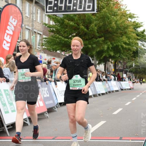 21.09.2025 - PSD Bank Halbmarathon Strokosch-Dieckow http://msf.ph/oto/8938214 21.09.2025 12:43:29 Ziel 1155, 2279, 3569, 3750 meine-sportfotos.de