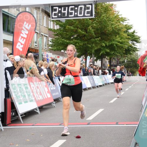 21.09.2025 - PSD Bank Halbmarathon Strokosch-Dieckow http://msf.ph/oto/8938245 21.09.2025 12:44:26 Ziel 1516, 3714, 3744 meine-sportfotos.de