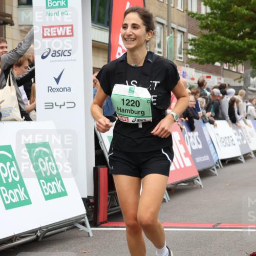 21.09.2025 - PSD Bank Halbmarathon Strokosch-Dieckow http://msf.ph/oto/8938313 21.09.2025 12:46:35 Ziel 1220 meine-sportfotos.de