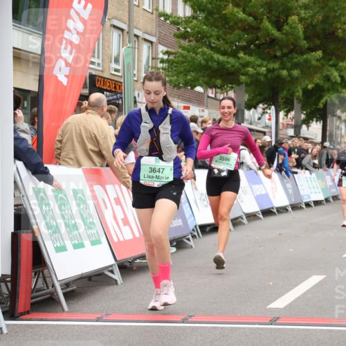 21.09.2025 - PSD Bank Halbmarathon Strokosch-Dieckow http://msf.ph/oto/8938315 21.09.2025 12:47:00 Ziel 3596, 3647 meine-sportfotos.de