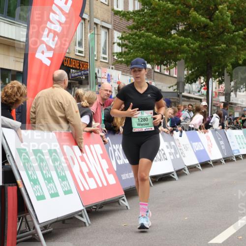 21.09.2025 - PSD Bank Halbmarathon Strokosch-Dieckow http://msf.ph/oto/8938354 21.09.2025 12:48:07 Ziel 1280, 1974 meine-sportfotos.de
