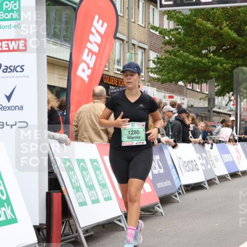 21.09.2025 - PSD Bank Halbmarathon Strokosch-Dieckow http://msf.ph/oto/8938356 21.09.2025 12:48:08 Ziel 1280, 1974 meine-sportfotos.de