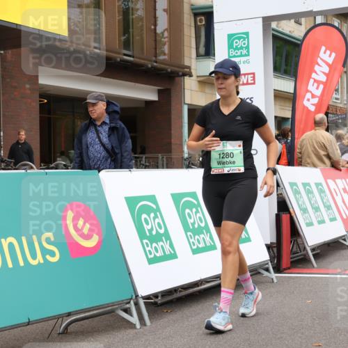 21.09.2025 - PSD Bank Halbmarathon Strokosch-Dieckow http://msf.ph/oto/8938359 21.09.2025 12:48:09 Ziel 1280, 1974 meine-sportfotos.de