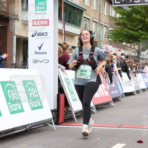 21.09.2025 - PSD Bank Halbmarathon Strokosch-Dieckow http://msf.ph/oto/8938367 21.09.2025 12:48:49 Ziel 3830, 3834 meine-sportfotos.de