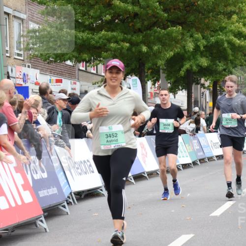 21.09.2025 - PSD Bank Halbmarathon Strokosch-Dieckow http://msf.ph/oto/8938376 21.09.2025 12:49:09 Ziel 3452, 3608, 3707 meine-sportfotos.de