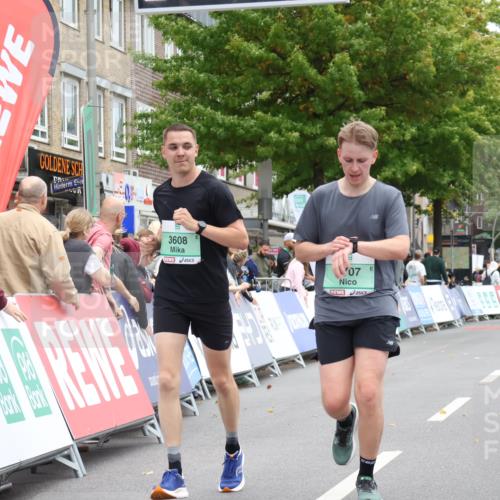 21.09.2025 - PSD Bank Halbmarathon Strokosch-Dieckow http://msf.ph/oto/8938382 21.09.2025 12:49:12 Ziel 3452, 3608, 3707 meine-sportfotos.de