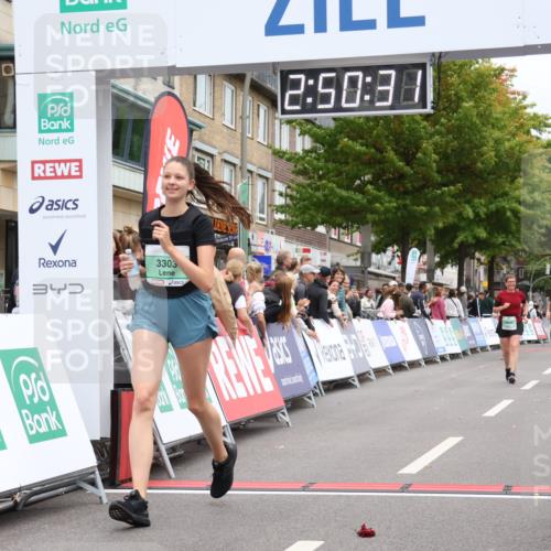 21.09.2025 - PSD Bank Halbmarathon Strokosch-Dieckow http://msf.ph/oto/8938413 21.09.2025 12:49:55 Ziel 3303, 4060 meine-sportfotos.de