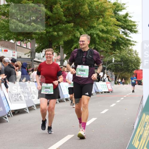 21.09.2025 - PSD Bank Halbmarathon Strokosch-Dieckow http://msf.ph/oto/8938417 21.09.2025 12:50:00 Ziel 3303, 3985, 3992, 4060 meine-sportfotos.de