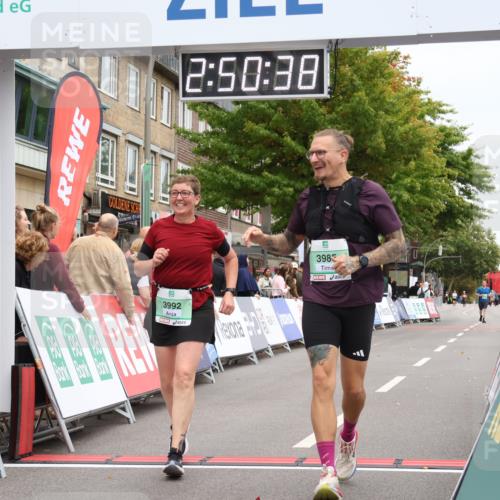 21.09.2025 - PSD Bank Halbmarathon Strokosch-Dieckow http://msf.ph/oto/8938421 21.09.2025 12:50:02 Ziel 1865, 3303, 3985, 3992 meine-sportfotos.de