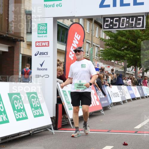 21.09.2025 - PSD Bank Halbmarathon Strokosch-Dieckow http://msf.ph/oto/8938428 21.09.2025 12:50:07 Ziel 1865, 3985, 3992 meine-sportfotos.de