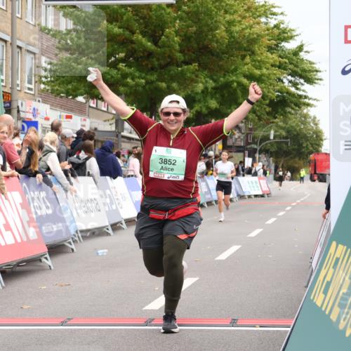 21.09.2025 - PSD Bank Halbmarathon Strokosch-Dieckow http://msf.ph/oto/8938437 21.09.2025 12:50:47 Ziel 3852 meine-sportfotos.de