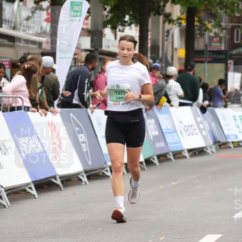 21.09.2025 - PSD Bank Halbmarathon Strokosch-Dieckow http://msf.ph/oto/8938441 21.09.2025 12:50:50 Ziel 1277, 3852 meine-sportfotos.de