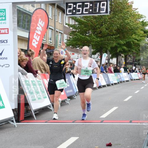 21.09.2025 - PSD Bank Halbmarathon Strokosch-Dieckow http://msf.ph/oto/8938464 21.09.2025 12:51:43 Ziel 1381, 3891 meine-sportfotos.de