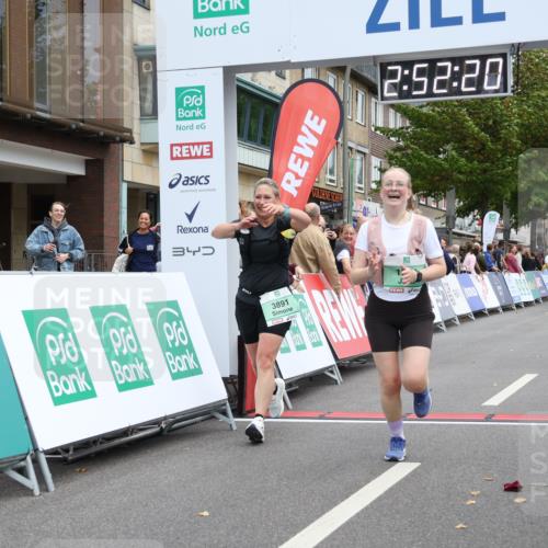21.09.2025 - PSD Bank Halbmarathon Strokosch-Dieckow http://msf.ph/oto/8938466 21.09.2025 12:51:44 Ziel 1381, 3891 meine-sportfotos.de